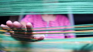 Benang Sutra Langka, Produksi Tenun Samarinda Terhambat