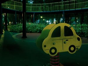 Jejak Sunyi di Ruang Persinggahan