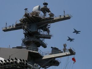 Ketegangan Meruncing, AS dan Iran Kendurkan Retorika Perang