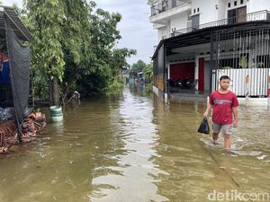 Curhat Warga Jati Wetan Kudus Hampir Seminggu Rumahnya Kebanjiran