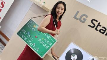 LG StanbyME 2: TV Portabel Inovatif