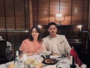 Mesra! Joanna Alexandra Makan Steak dan Es Krim bersama Tunangannya