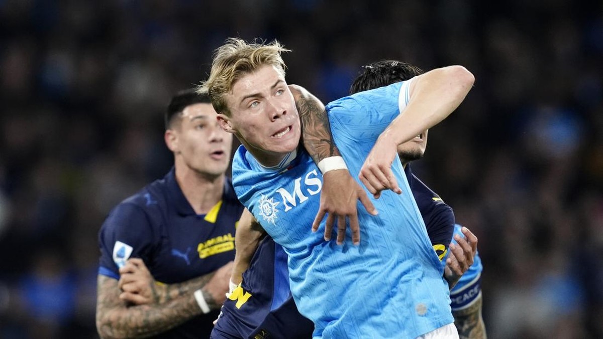 Napoli ditahan Parma 0-0 dalam lanjutan Serie A, Kamis (15/1/2026) dini hari WIB. (Foto: Matteo Ciambelli/DeFodi Images/DeFodi via Getty Images)