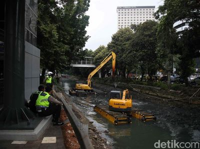 Pengerukan Sungai Setiabudi Jadi Langkah Dini Cegah Banjir Jakarta
