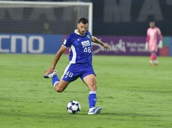 Semringahnya Patricio Matricardi Jadi Bapak-bapak Pengantar Anak