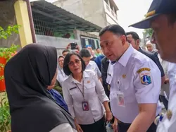Ortu Tewas Kesetrum Saat Banjir Jakut, Biaya Sekolah Maulida Ditanggung Pemkot