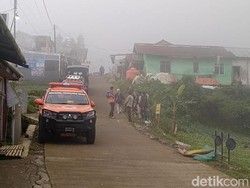 Ada Badai di Gunung Slamet, Evakuasi Jasad Syafiq Ali Dilanjutkan Hari Ini