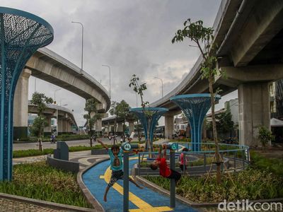 Taman Kampung Muka Cakung, Oase Baru Bernuansa Gardens by the Bay