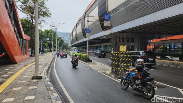 Einschienenbahnmast in Rasuna Said, der abgebaut wurde. (Adrial/detikcom)
