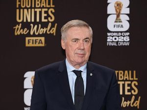 Gary Neville: Ancelotti Cocok Latih MU