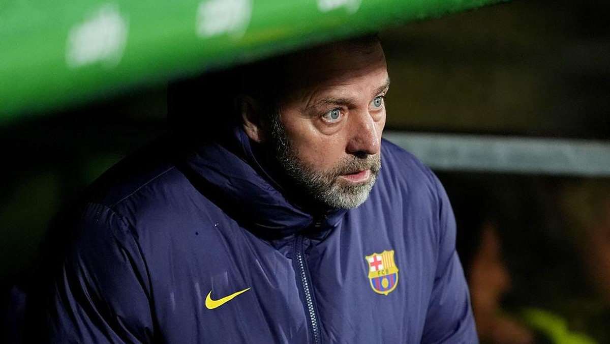 Hansi Flick mengaku Barcelona bermain buruk saat dihajar Atletico Madrid. (Foto: Getty Images/Juan Manuel Serrano Arce)
