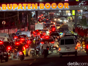 Video Kepadatan Jalur Puncak Malam Ini
