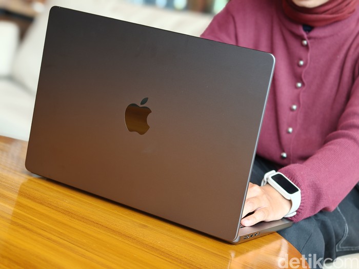 MacBook Pro M5 2025