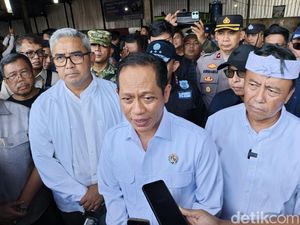 Menteri LH Ancam Pidanakan Pengelola Pasar Caringin gegara Sampah