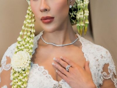 Foto: Detail Perhiasan Mewah untuk Pernikahan Anak Tommy Soeharto dan Istri