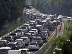 Video: Lalin Arah Puncak Padat Pagi ini, One Way Diberlakukan