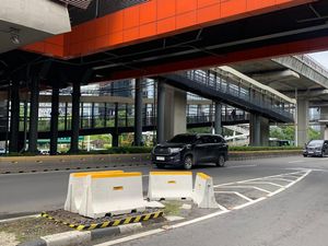 2 Tiang Monorel di Rasuna Said Sudah Dibongkar, Begini Kondisinya