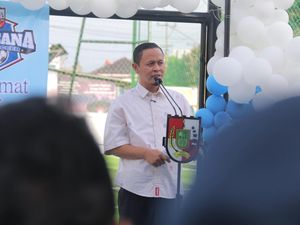Walkot Pekanbaru Bangun Lapangan Mini Soccer Gratis untuk Masyarakat