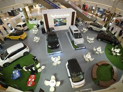 Mau Diskon dan Cicilan Murah Mobil Listrik, Datang Aja ke Sini!