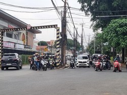 Ramai Pengendara Lawan Arah di Lebak Bulus, Bikin Macet-Rawan Kecelakaan