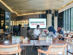 Kemensos Salurkan Santunan Duka & Bantuan Alat Salat Korban Banjir di Aceh