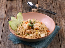 Sejarah Nasi Goreng hingga Menjadi Makanan Khas Indonesia yang Mendunia