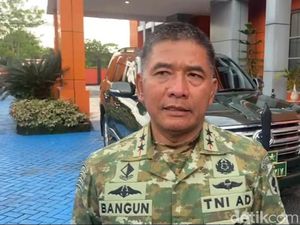 Heli Caracal TNI AU Cek Titik Api Diduga Bekas Ledakan Pesawat ATR di Maros