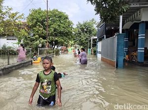 4 Kecamatan di Kendal Terendam Banjir, Paling Parah Setinggi Nyaris 1 Meter