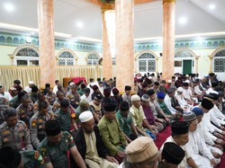 Gerakan Subuh Berjamaah, Polda Riau Ajak Warga Jaga Kamtibmas dan Lingkungan