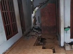 Rumah Terbelah Usai Tanah Gerak Meluas di Pamekasan, Warga Mengungsi