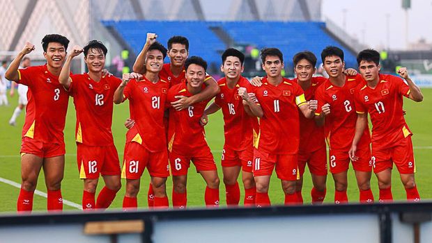 Timnas Vietnam U-23 rayakan kemenangan atas Kirgistan u-23 dengan skor 2-1 pada fase Grup A Piala Asia U-23 2026 di Stadion King Abdullah Sports City, Jeddah, 9 Januari 2025. (Dok. VFF/AFC)