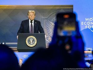 Ancaman Trump, Iran Akan Dimusnahkan Jika Dia Dibunuh