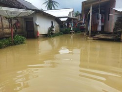 Lelah Langganan Banjir, Warga Pandeglang Usul Normalisasi-Restorasi Sungai