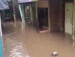 Video Banjir Merendam Kawasan Kebon Pala Jaktim Pagi Ini