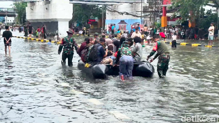 BPBD Konfirmasi Banjir Jakarta Surut Pagi Ini