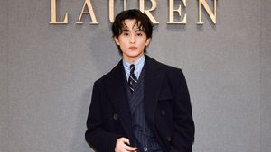 Pesona Mark NCT Jadi Ralph Lauren Prince di Milan Fashion Week 2026