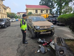 Pengemudi Pajero yang Tabrak Lari 6 Pemotor-Pagar Polda Jambi Positif Narkoba