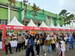 Semringah Pengusaha UMKM, Dagangan Laris Manis di Event Daihatsu