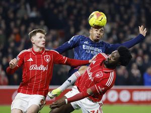 Arteta Vs Dyche soal Handball Saat Arsenal Ditahan Nottingham Forest