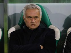 Mourinho Akui Tertekan usai Kontroversi Benfica Vs Madrid