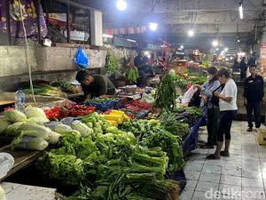 Dari Jaya hingga Sepi, Lika-liku Pedagang Bertahan di Pasar Kosambi