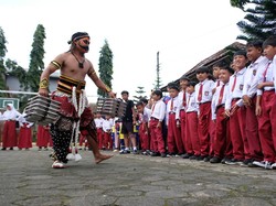 Pegawai Inti SPPG Diangkat Jadi PPPK, Ekonom Sorot Karier-Pengakuan Relawan