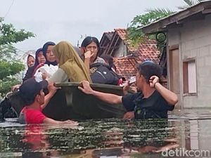 BPBD Pekalongan: 2/3 Kota Lumpuh Akibat Banjir, 2.400 Warga Mengungsi