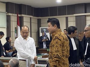 Hakim Tolak Eksepsi Duo Bos Sritex, Sidang Lanjut Pemeriksaan Saksi