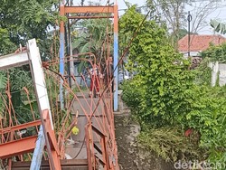Akses Warga Tiga Dusun di Probolinggo Lumpuh Usai Jembatan Putus