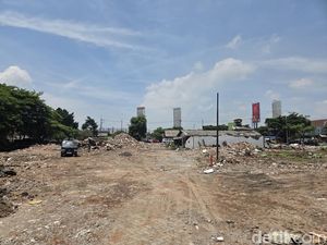 Kampung Tengah Jalan Ahmad Yani Rata Tanah, Siap Dibangun Flyover Tahun Ini