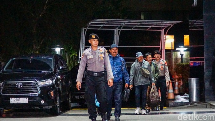 Wali Kota Madiun Maidi Tiba di KPK Usai Terjaring OTT