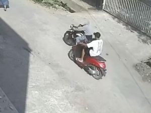 Viral Sejoli Diduga Maling Motor Mahasiswa di Deli Serdang, Aksinya Terekam CCTV