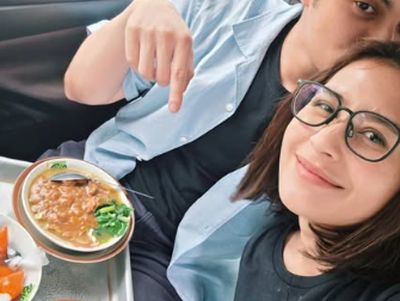 Intip Keseruan Prilly Latuconsina Jajan Mie Ayam hingga Mochi Disneyland