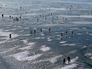 Video Tradisi Unik Orang Eropa Usir Musim Dingin